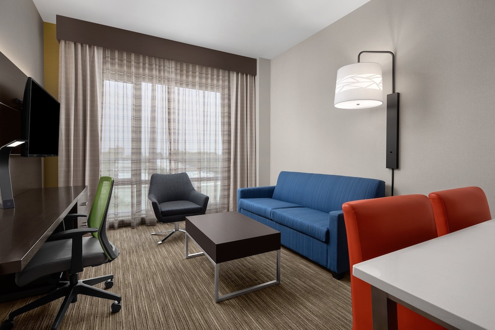 Holiday Inn Express & Suites Woodside LaGuardia Airport by IHG - photo 12