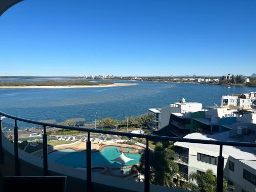 Exclusive Apartment with Ocean Views — 4-Star Luxury Hotel in Caloundra, Australia
