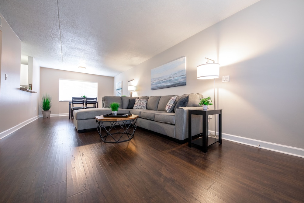 Stay Avenida Westshore - photo 15