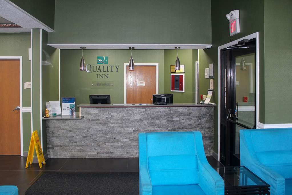 Quality Inn North Vernon near Hwy 50 - photo 6