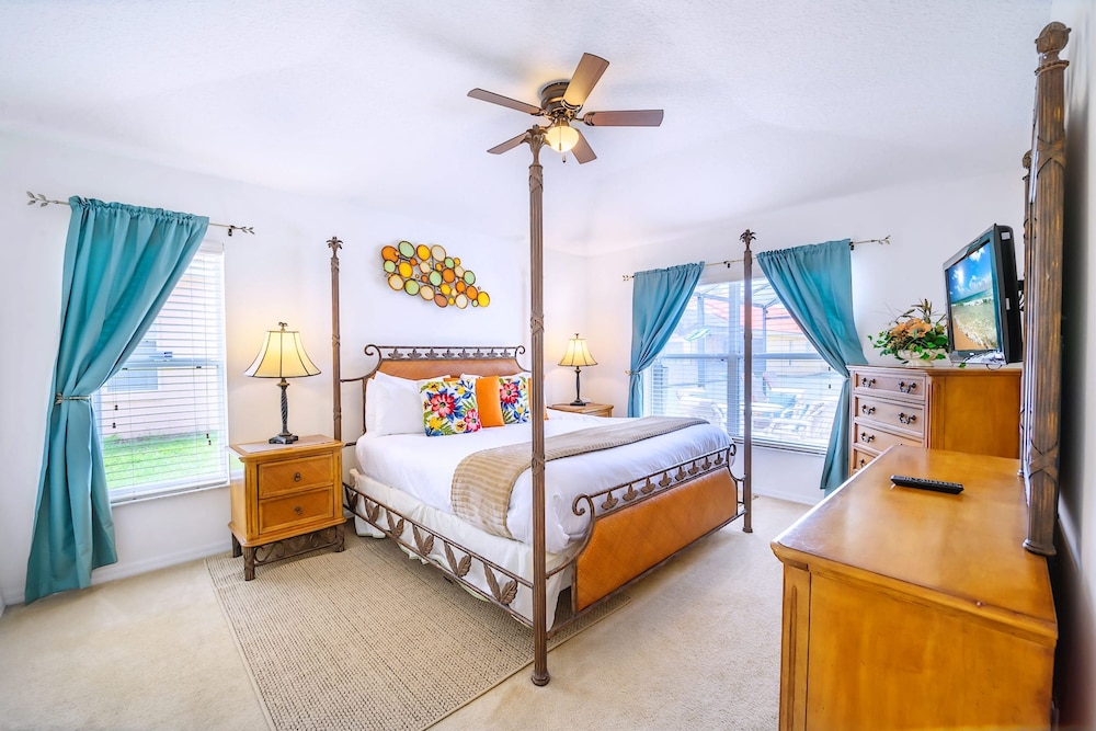 4BR Family Resort Home Private pool & Games Room - photo 19