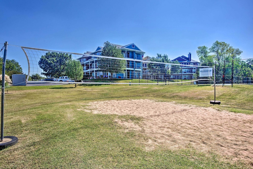 Texoma Lakefront in Tanglewood Golf Resort - photo 15
