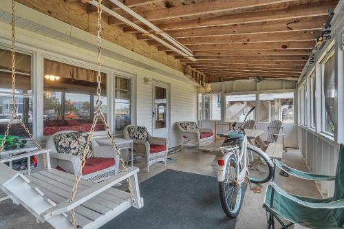 Papas Place by Oak Island Accommodations - photo 50