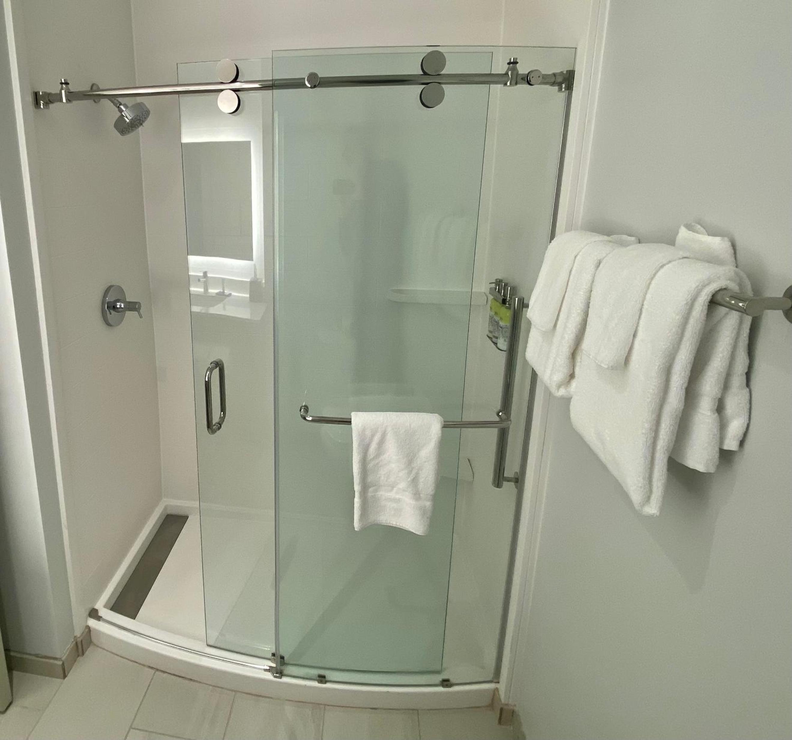 Holiday Inn Express And Suites Dahlonega University Area an IHG Hotel - photo 83