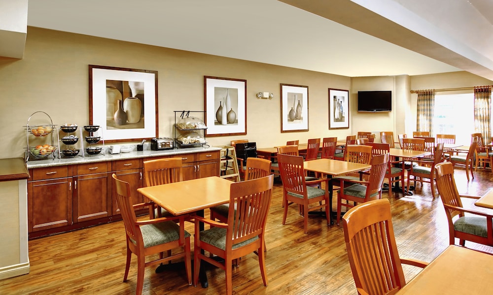 Phoenix Inn Suites Albany - photo 25