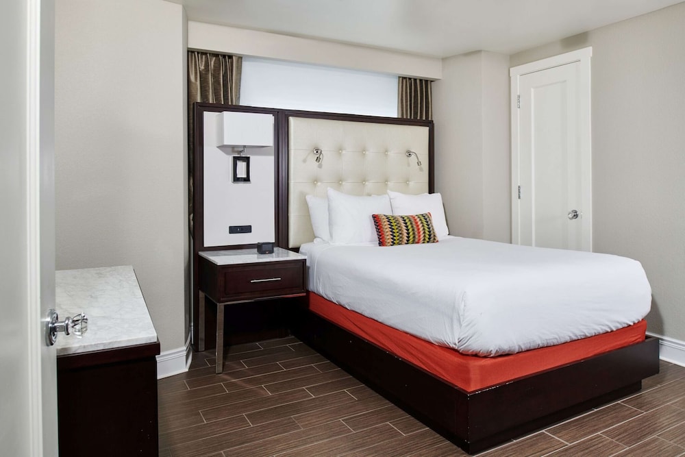 Hotel Alex Johnson Rapid City Curio Collection by Hilton - photo 16