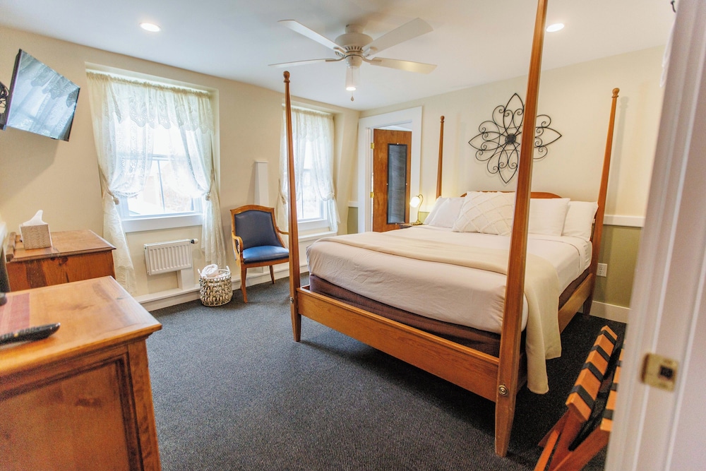 The Inn on Newfound Lake - photo 17