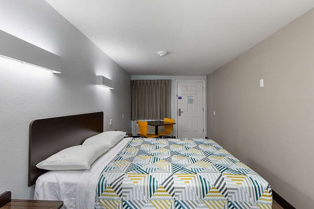 Motel 6 Show Low AZ - photo 19