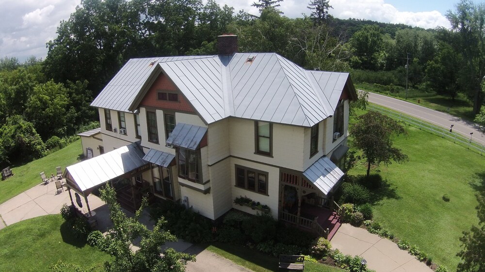 Apple Tree Lane Bed & Breakfast - photo 33
