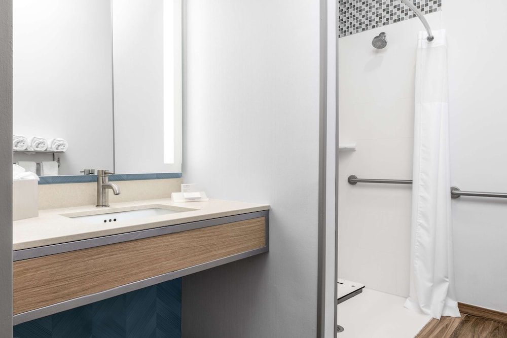 Hilton Garden Inn West Palm Beach Airport - photo 29