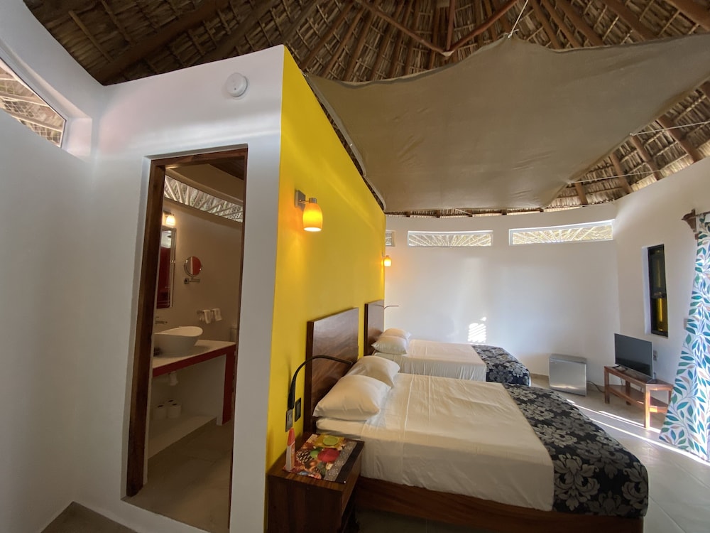 Beachfront Paradise Boutique Hotel — Santa Maria Tonameca — photo 5
