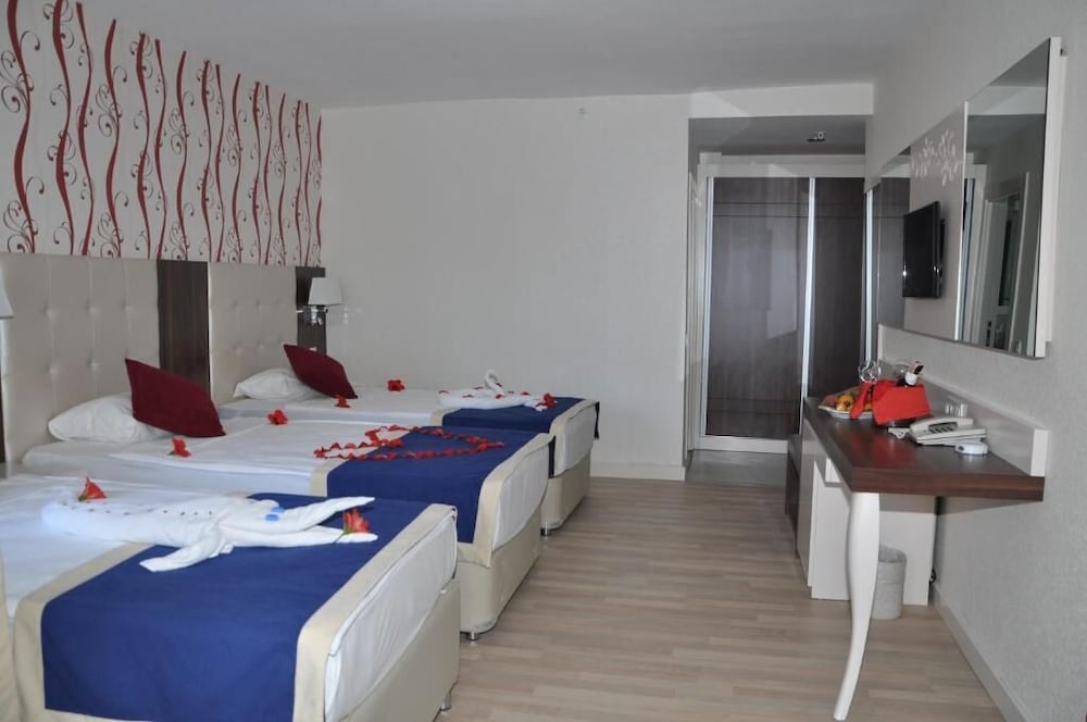 Kleopatra Micador Hotel — 4-Star Luxury Hotel in Alanya, Turkey