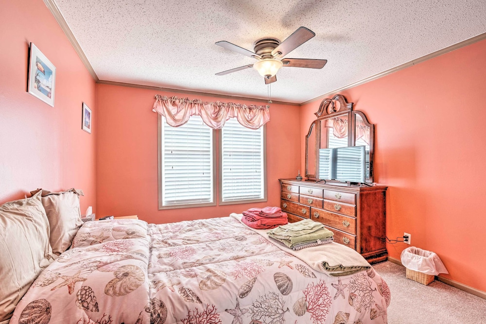 Surfside Beach Home with Resort Perks Walk To Beach - photo 34