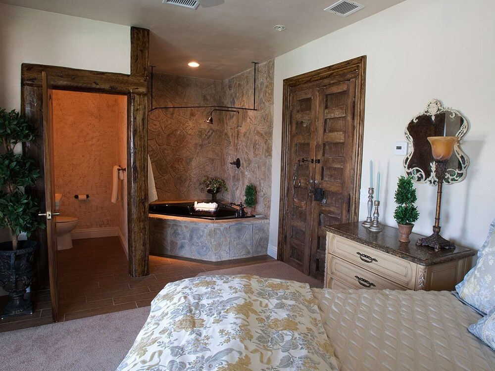 Wilson Creek Manor - photo 4