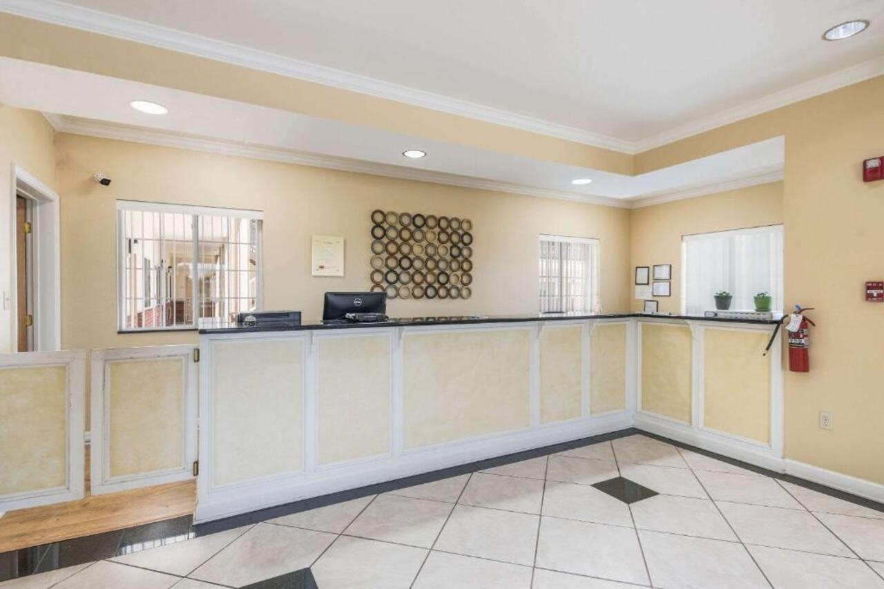 Bryant Inn Suites — Bryant