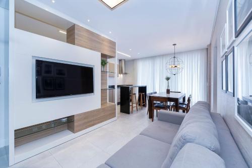 Porto Fino 106 Lindo Apartamento no Centro de Bombinhas a 260 Metros da Praia com Ótimo Custo Benefício.