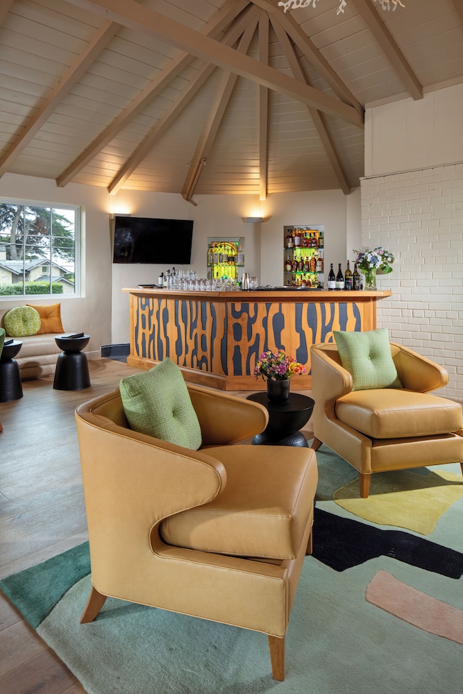 Carmel Beach Hotel - photo 39
