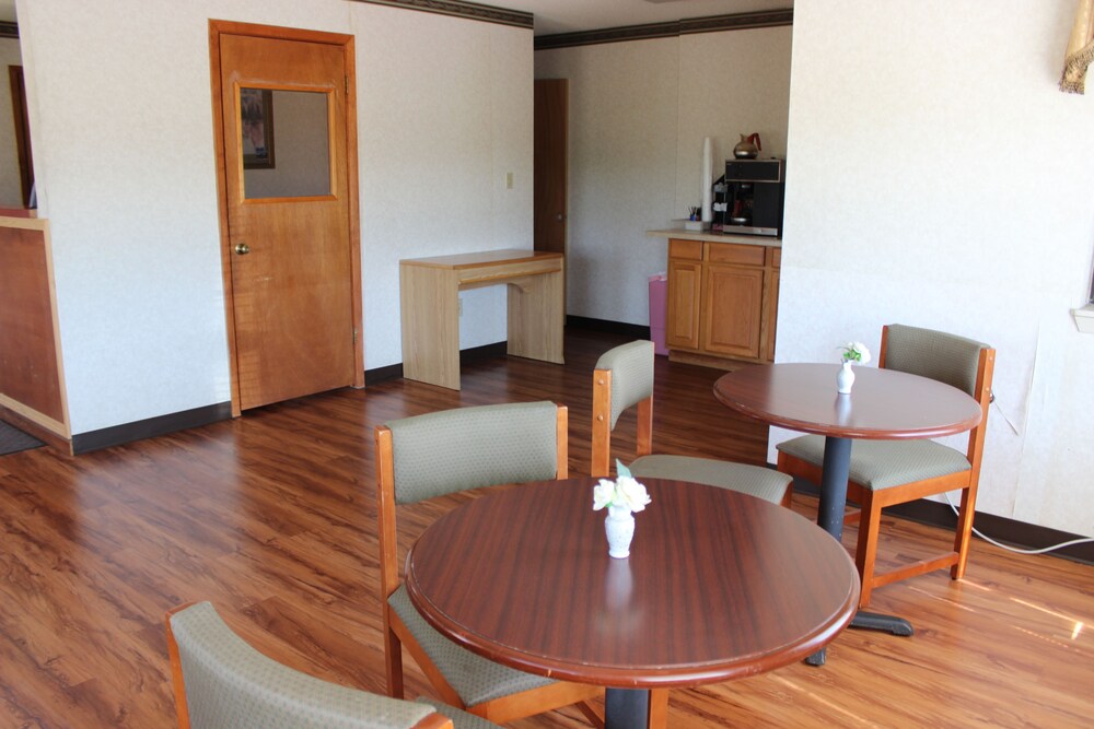 Nationwide 9 Inn - photo 13