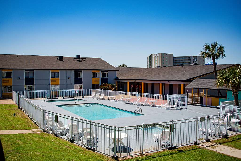Super 8 by Wyndham Biloxi - photo 23