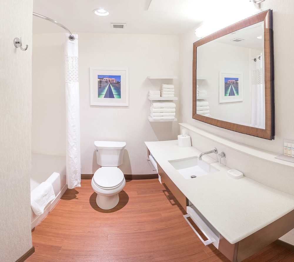 Hampton Inn Chattanooga Hixson - photo 9