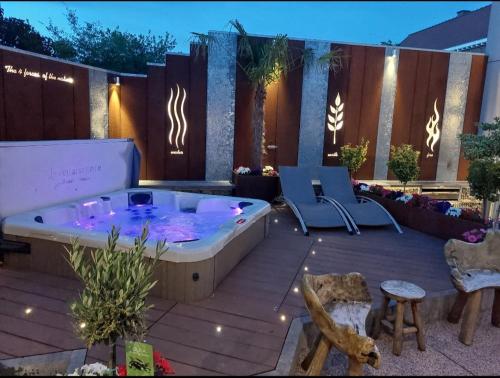 La Renaissance Deux gites de standing — 4-Star Luxury Hotel in Herve, Belgium