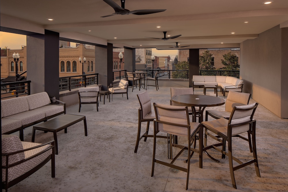Hyatt Place Florence Downtown - photo 21