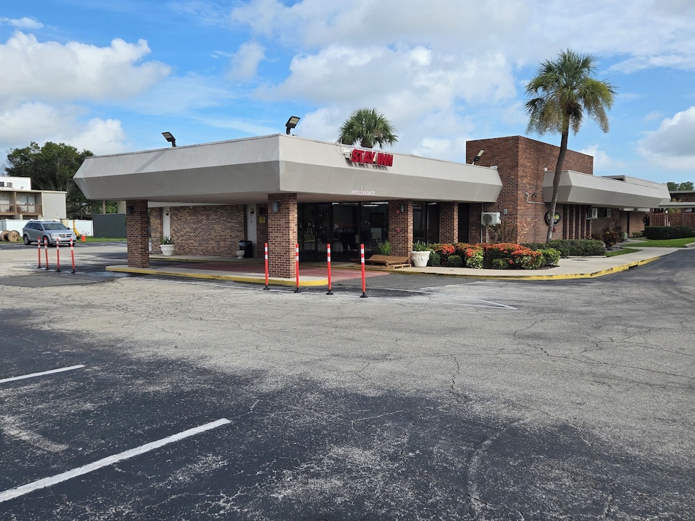 Stay Inn And Suites — Bartow