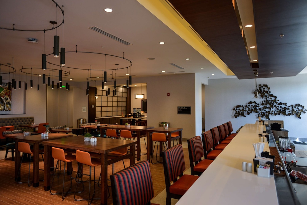 Hilton Garden Inn Louisville Mall of St. Matthews - photo 30