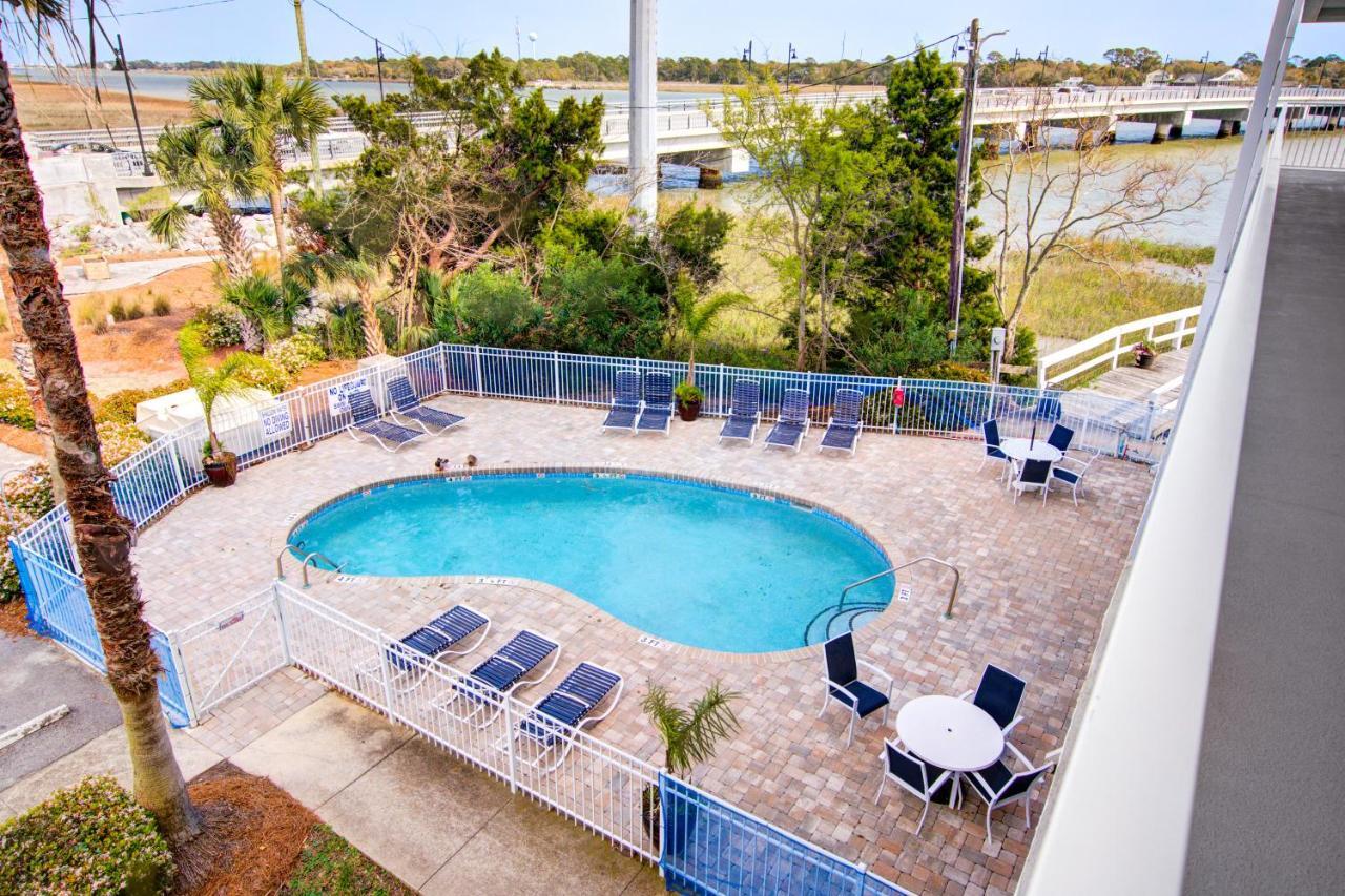 Turn Of River in Folly Beach, United States