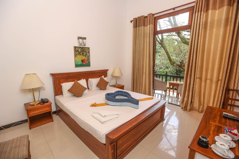 Grand Kalundawa Dambulla’s Hidden Secret in Dambulla, Sri Lanka