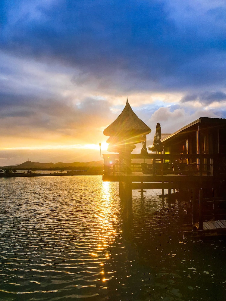 Golden Point Resort in Unknown City, Fiji