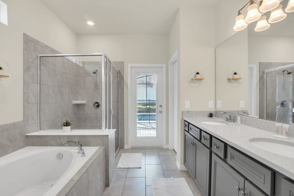 Luxury Villa At Windsor Island Resort 2010 Lelani 8 Bedroom Villa - photo 30