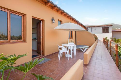 Casa Quemahierro 2 — 4-Star Luxury Hotel in Icod De Los Vinos, Spain