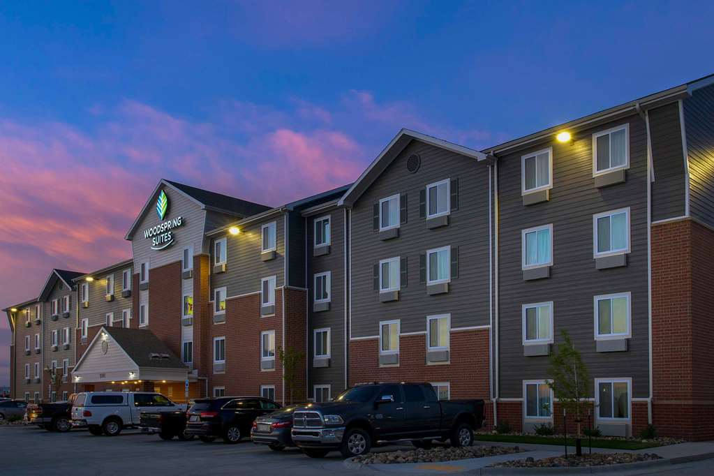 WoodSpring Suites Fargo North Near NDSU - photo 3