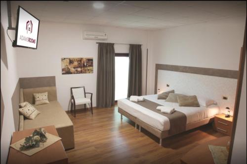 Adams Rooms Affittacamere — hotel in San Giovanni Lupatoto