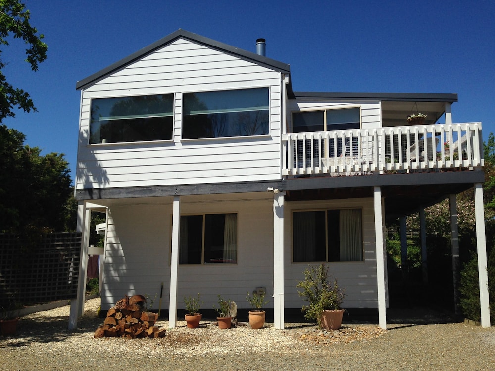 Yarraglen BnB — 4-Star Luxury Hotel in Yarra Glen, Australia