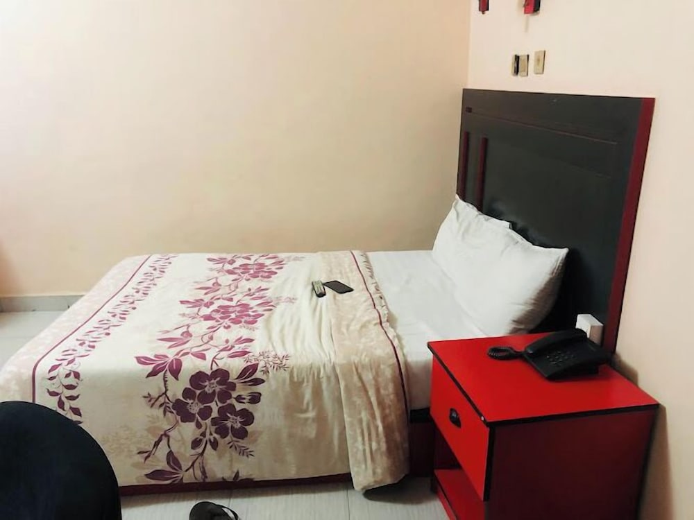 Delve Hotel and Suites — Calabar — photo 5