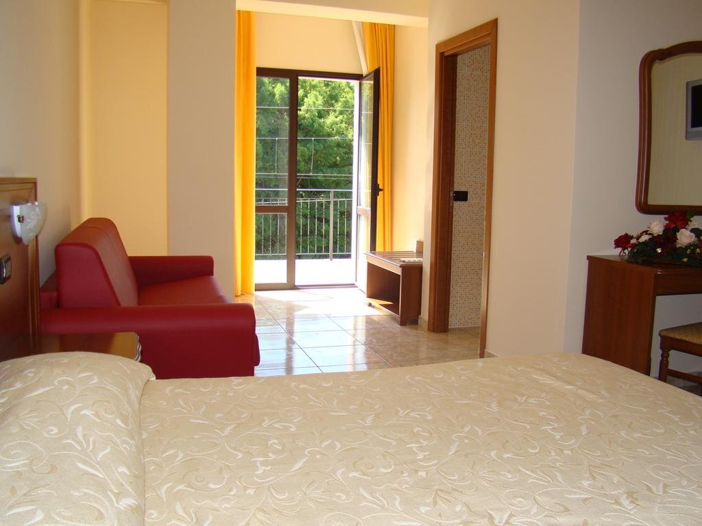Hotel Ristorante111 — hotel in Villapiana