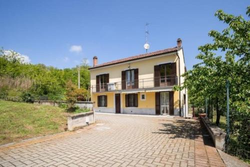 Villa Ciraldo in Monferrato with garden x 8 Nuova Gestione — 4-Star Luxury Hotel in San Salvatore Monferrato, Italy