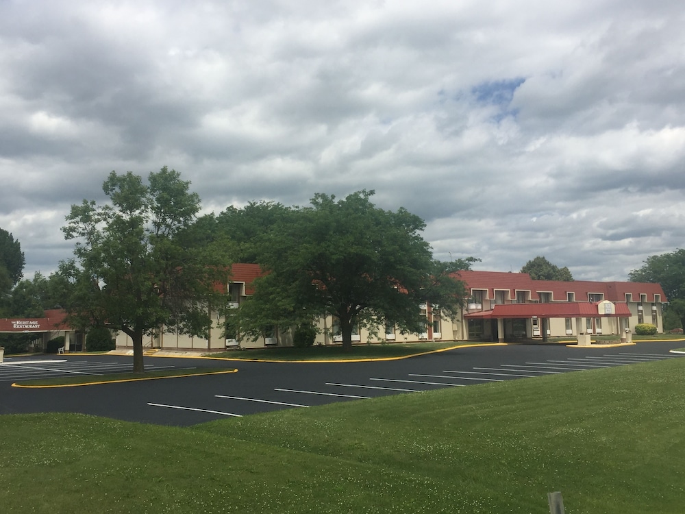 Ramada by Wyndham Albert Lea - photo 87