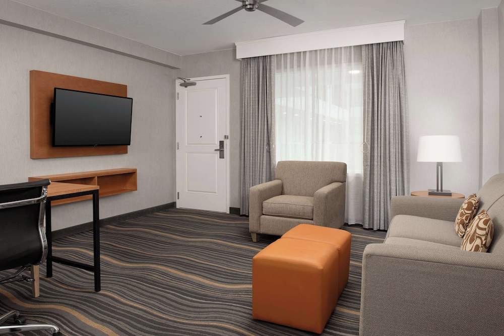 Embassy Suites La Quinta Hotel & Spa - photo 28