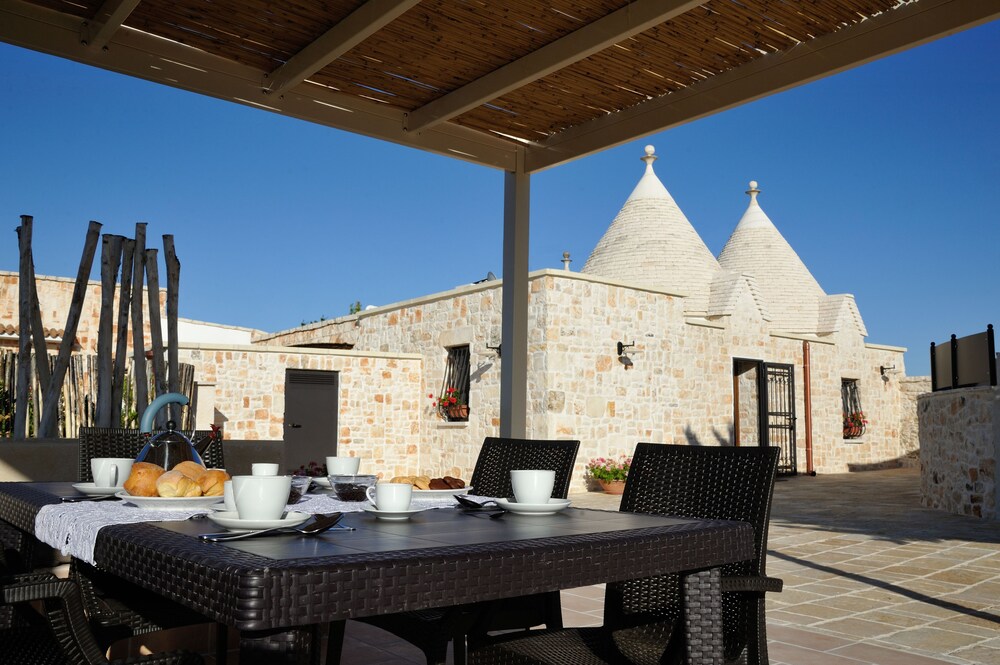 Il Borgo Delle Querce — 4-Star Luxury Hotel in Martina Franca, Italy