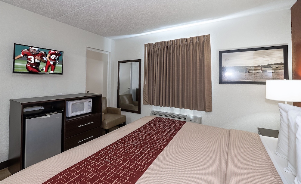 Red Roof Inn Lancaster Strasburg - photo 19