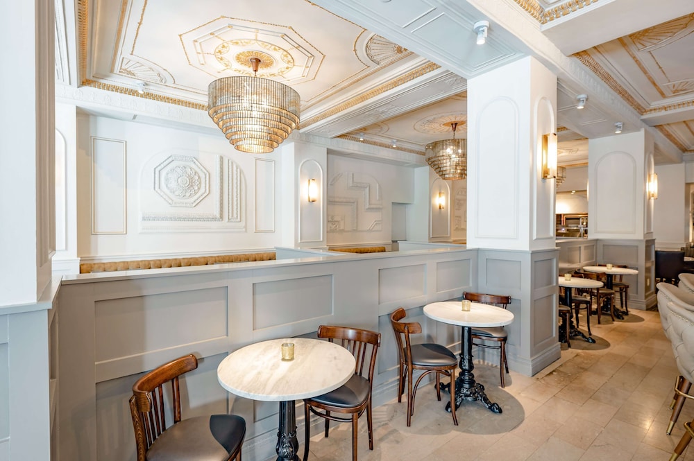 Hotel Fort Des Moines Curio Collection by Hilton - photo 106
