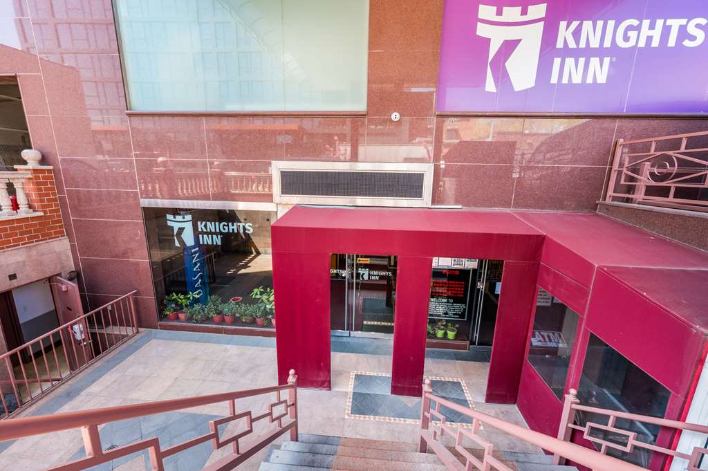 Knights Inn Brooklyn Sunset Park - photo 16