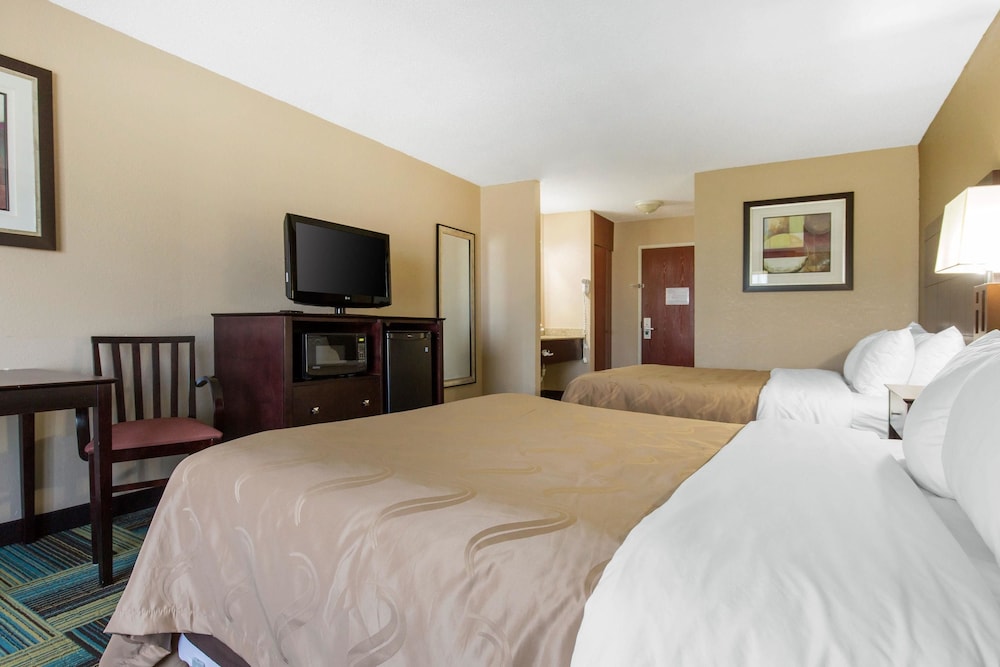Quality Inn & Suites Arnold St Louis - photo 8