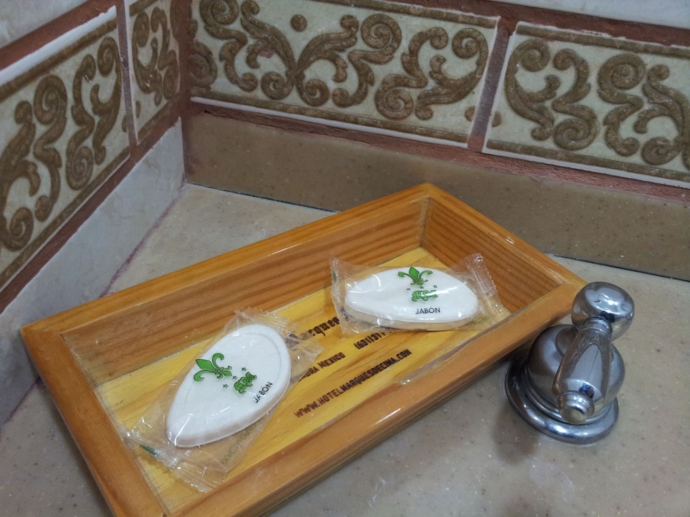 Bathroom amenities