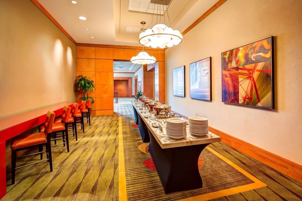 Embassy Suites by Hilton Houston Energy Corridor - photo 49