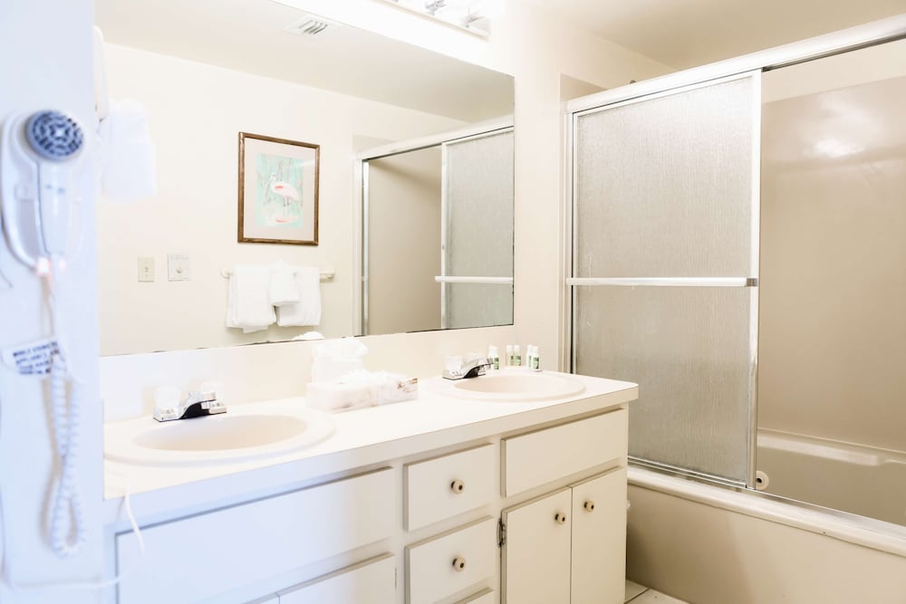 Marina Del Mar Resort and Marina - photo 23