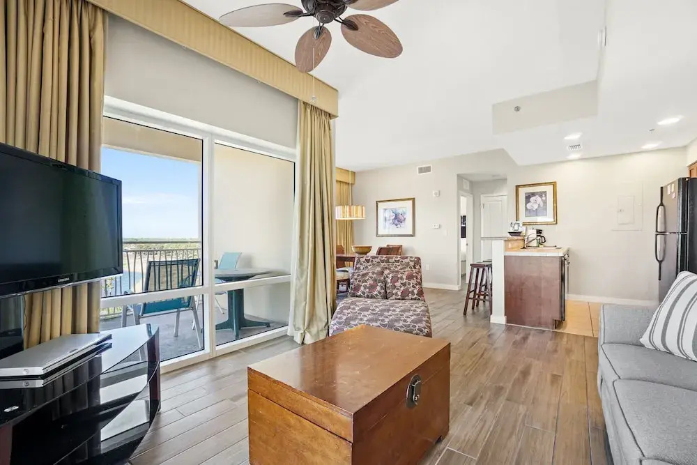 Luau Tower Two by Panhandle Getaways - last minute hotel in Miramar Beach